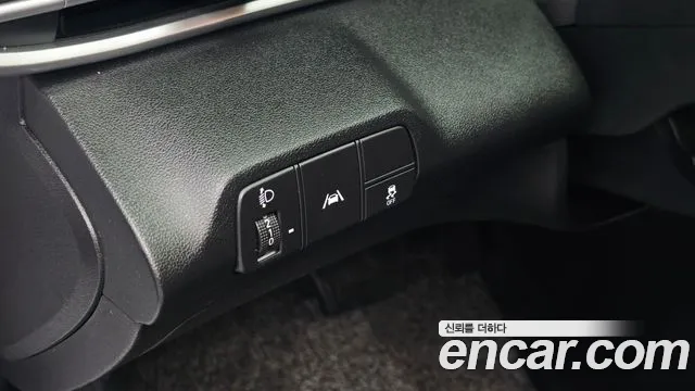 Hyundai AVANTE Avante (CN7) — Фото автомобиля 16