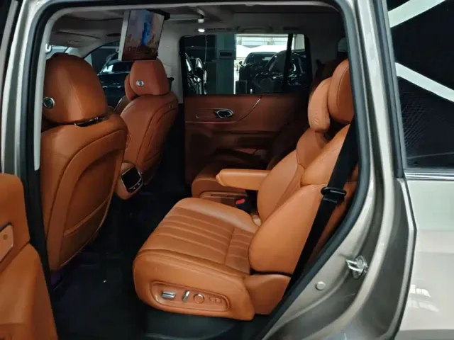 GAC Trumpchi Xiangwang S9 — Фото автомобиля 16