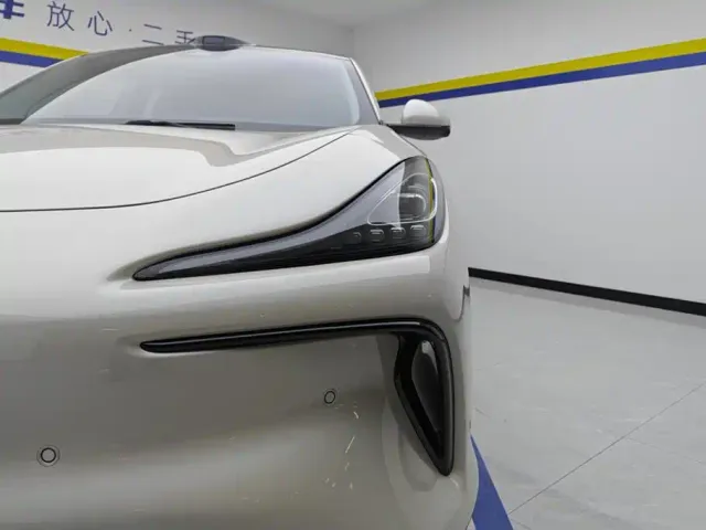 IM Motors LS6 — Фото автомобиля 5