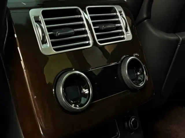 Land Rover Range Rover — Фото автомобиля 19