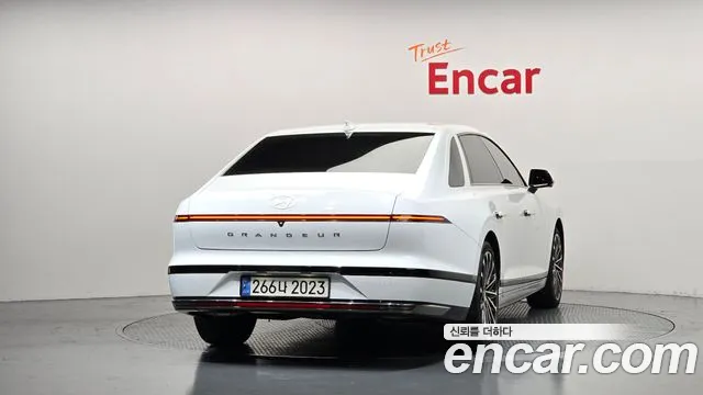 Hyundai Grandeur GN7 — Фото автомобиля 4