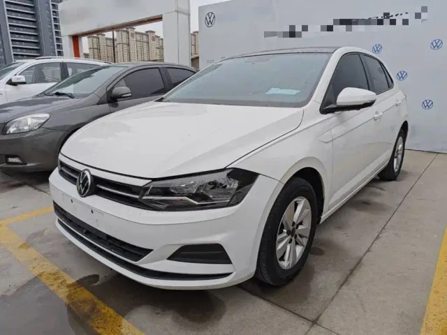 Фотография автомобиля — Volkswagen Polo