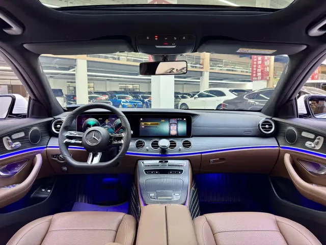 Mercedes-Benz E-Class — Фото автомобиля 7