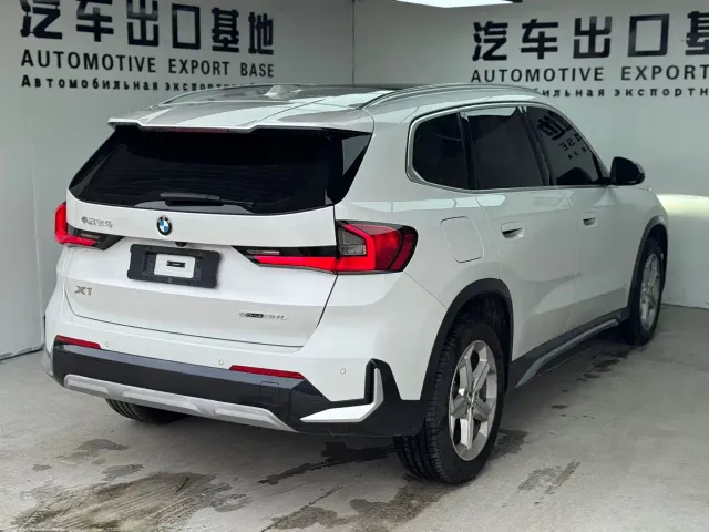 BMW X1 — Фото автомобиля 13