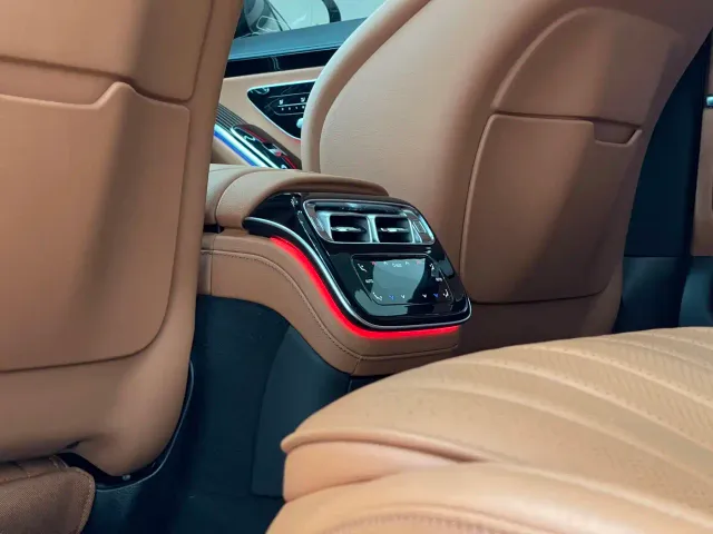 Mercedes-Benz S-Class — Фото автомобиля 20