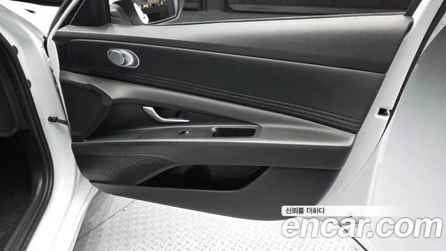 Hyundai AVANTE Avante (CN7) — Фото автомобиля 24