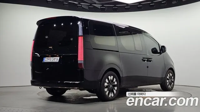 Hyundai Staria Staria — Фото автомобиля 2