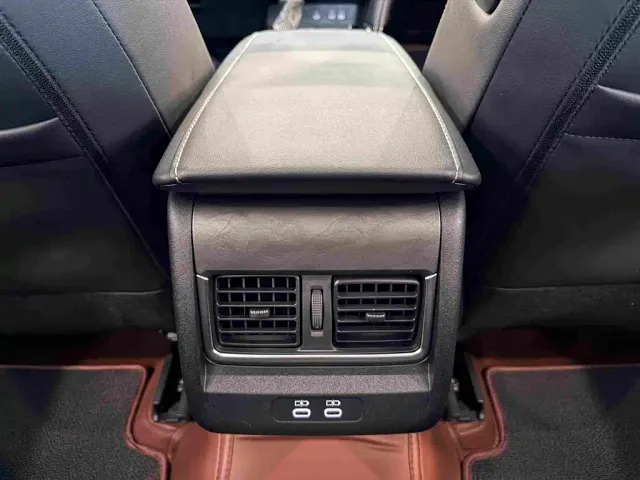 Toyota Camry — Фото автомобиля 27