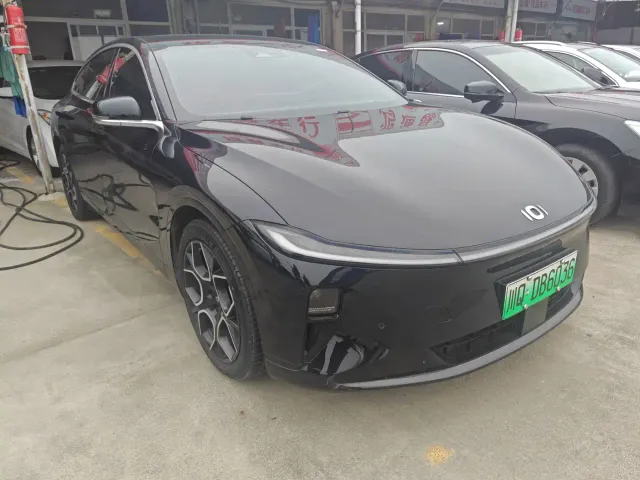 Changan Qiyuan A07 — Фото автомобиля 3