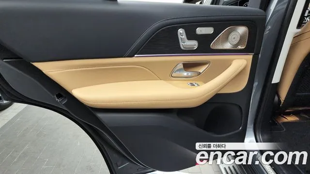 Mercedes-Benz GLE-Class — Фото автомобиля 22