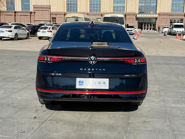 Volkswagen Magotan — Фото автомобиля 8
