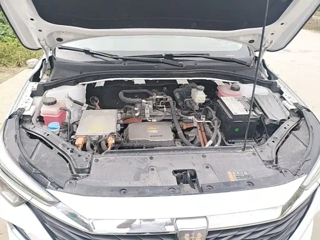 Roewe i6 MAX EV — Фото автомобиля 19