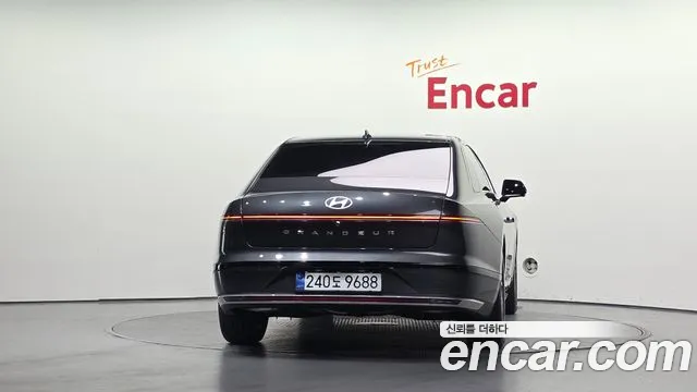 Hyundai Grandeur GN7 — Фото автомобиля 4