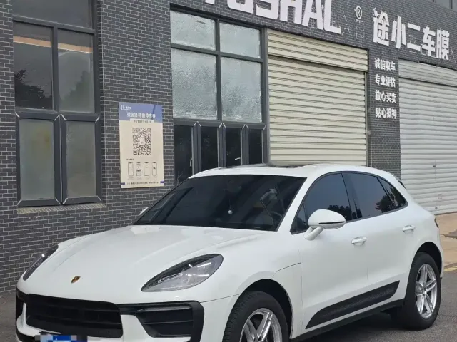 Фотография автомобиля — Porsche Macan