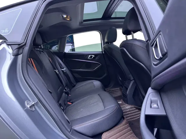 BMW 2 Series — Фото автомобиля 14