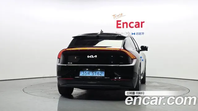 Kia EV6 — Фото автомобиля 3