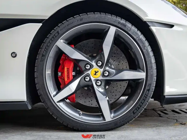 Ferrari Portofino — Фото автомобиля 9