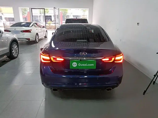 Infiniti Q50L — Фото автомобиля 5