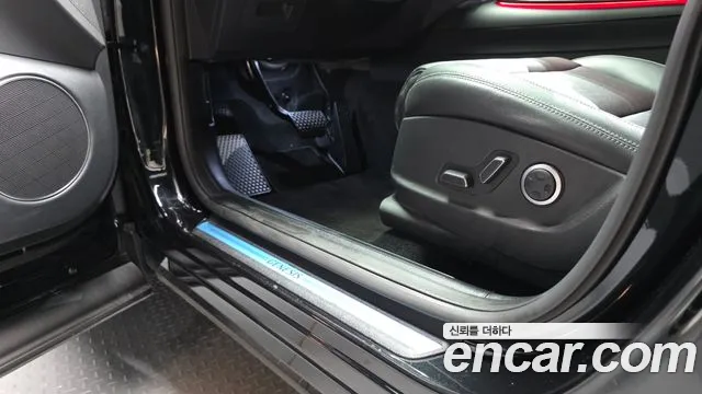 Genesis GV70 2.5T Бензин AWD — Фото автомобиля 25
