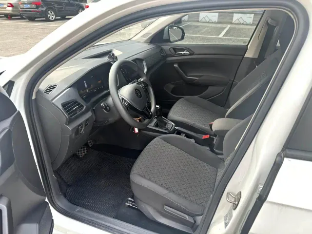 Volkswagen T-Cross — Фото автомобиля 10