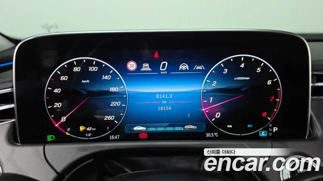 Mercedes-Benz E-Class — Фото автомобиля 8
