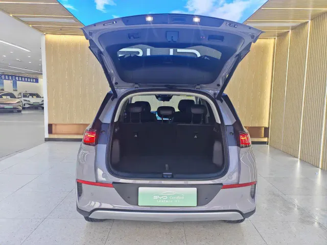 BYD Sealion 05 EV — Фото автомобиля 16