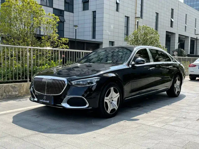 Фотография автомобиля — Mercedes-Benz Maybach S-Class