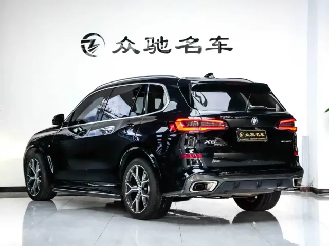 BMW X5 — Фото автомобиля 12