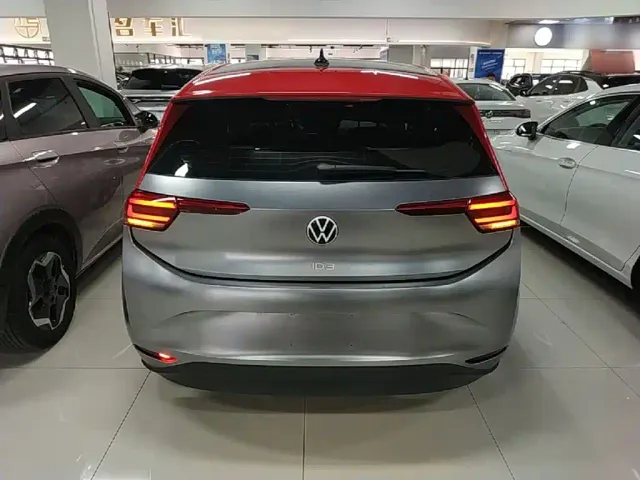 Volkswagen ID.3 — Фото автомобиля 5