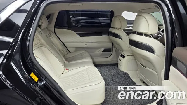 Genesis G90 — Фото автомобиля 12