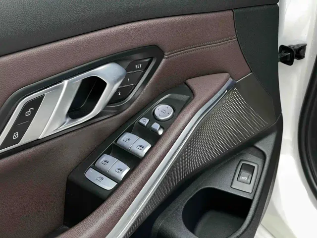 BMW 3 Series — Фото автомобиля 6