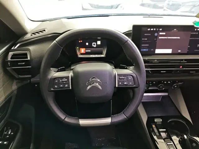 Citroen C5 X — Фото автомобиля 10