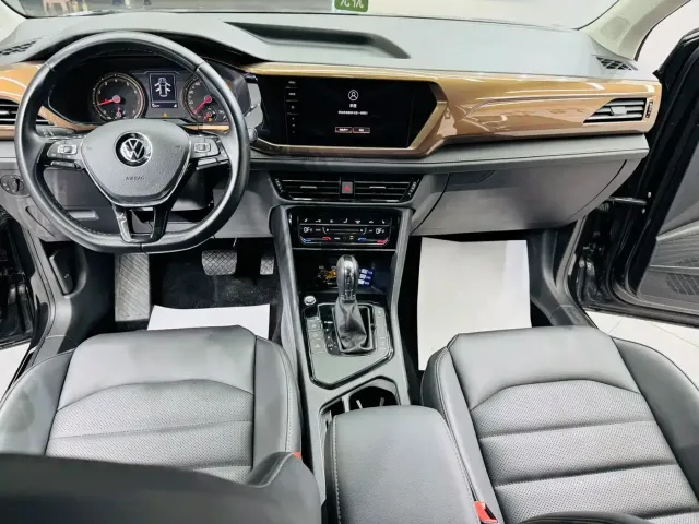 Volkswagen Tharu — Фото автомобиля 14