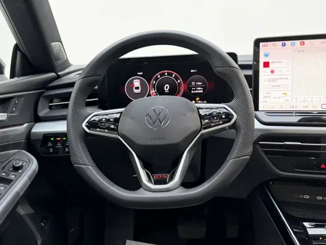Volkswagen Lamando — Фото автомобиля 14