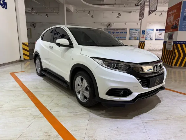 Honda Vezel 2020 1.5L CVT Elite — Фото автомобиля 3