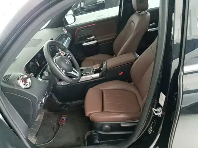 Mercedes-Benz GLB-Class — Фото автомобиля 14