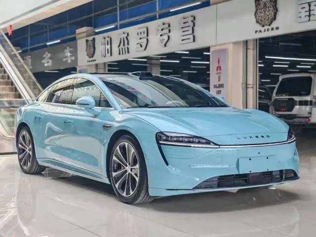 Luxeed S7 — Фото автомобиля 3