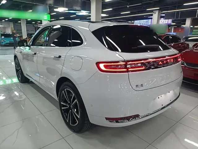 Aito M5 — Фото автомобиля 4