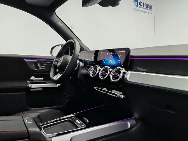 Mercedes-Benz GLB AMG — Фото автомобиля 14