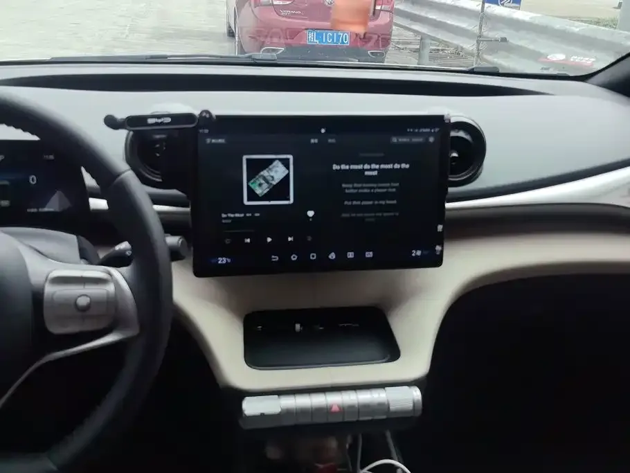 BYD Dolphin 2025 420km Freedom Edition — Фото автомобиля 13