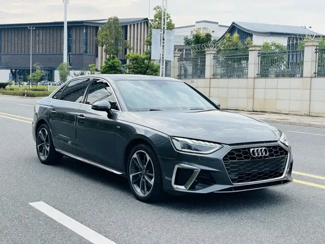 Audi A4L — Фото автомобиля 3