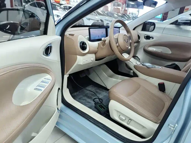Wuling Bingo — Фото автомобиля 15