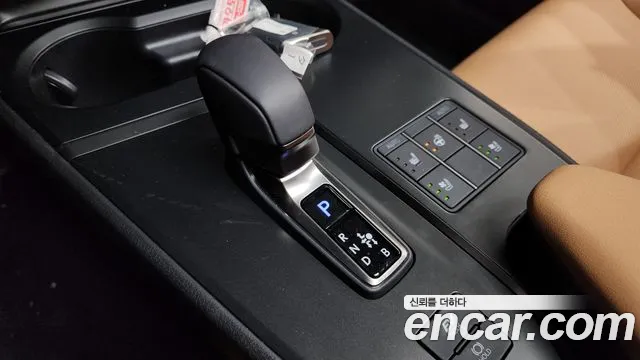 Lexus UX — Фото автомобиля 9