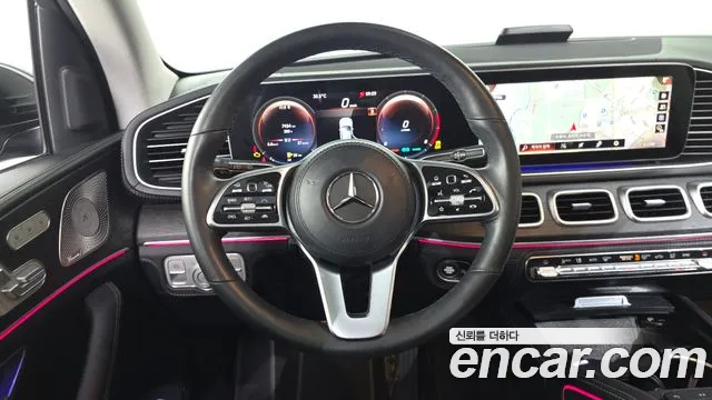 Mercedes-Benz GLE-Class — Фото автомобиля 12