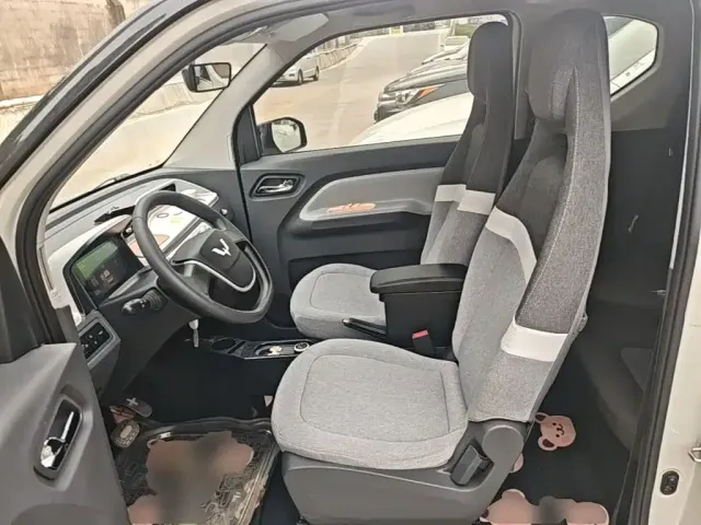 Wuling Hongguang Mini EV — Фото автомобиля 14
