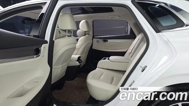 Hyundai Grandeur New — Фото автомобиля 17