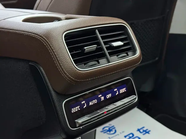 Mercedes-Benz GLE-Class — Фото автомобиля 9