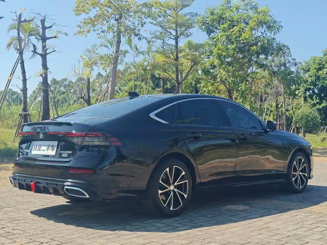 Honda Accord — Фото автомобиля 23