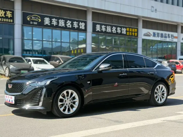 Фотография автомобиля — Cadillac CT5