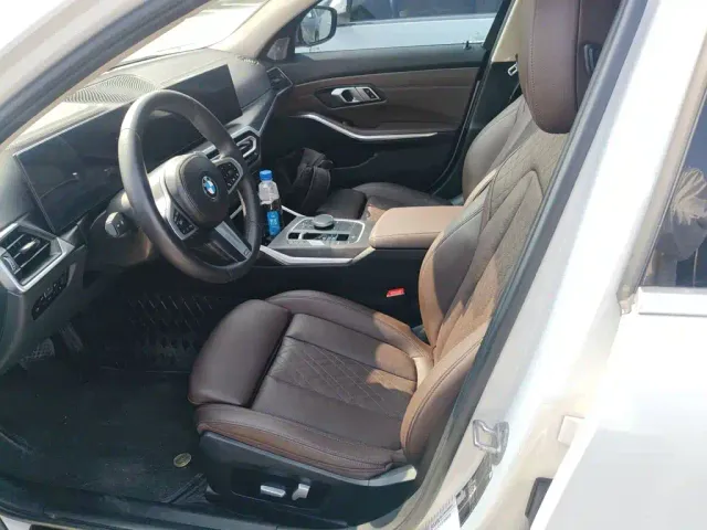 BMW 3 Series — Фото автомобиля 10